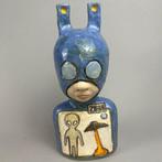 Iwo Rynkiewicz (1970) - „2030” Hand made Ceramic Figure