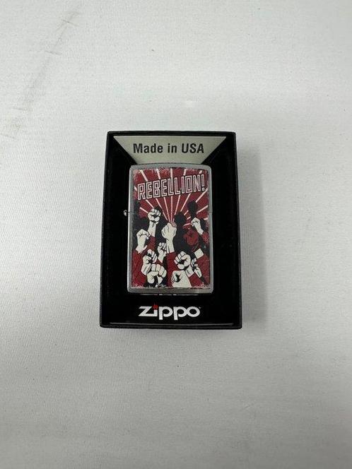 Zippo - Aansteker - IJzer (gegoten/gesmeed), Verzamelen, Rookartikelen, Aanstekers en Luciferdoosjes