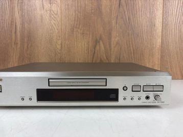 Onkyo - DX-7333 Lecteur de CD beschikbaar voor biedingen