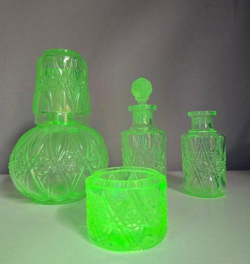 Art Deco Toiletset (5) - Verrerie de scailmont - Kristal -, Antiek en Kunst, Kunst | Designobjecten