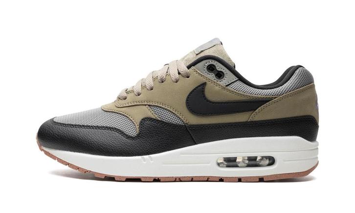 Nike Air Max 1 Dark Stucco - Maat 43 EU, Kleding | Heren, Schoenen, Ophalen of Verzenden