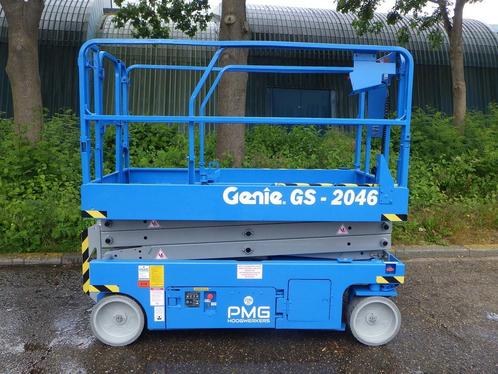 Hoogwerker schaar Genie GS2046 2015 8,10m werkhoogte gekeurd, Zakelijke goederen, Machines en Bouw | Liften, Steigers en Ladders