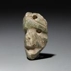 Mixteken, Mexico Jade Hanger in de vorm van een masker. 800, Verzamelen