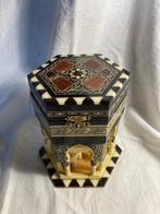 V.Molero Artesanía Granada - Sieradendoos - Palais de