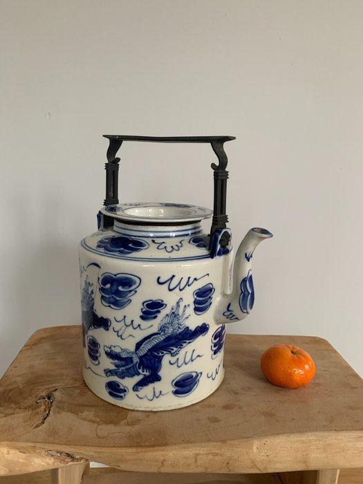 Uitzonderlijk Grote chinesche theepot , fraaie schildering, Antiek en Kunst, Antiek | Overige Antiek
