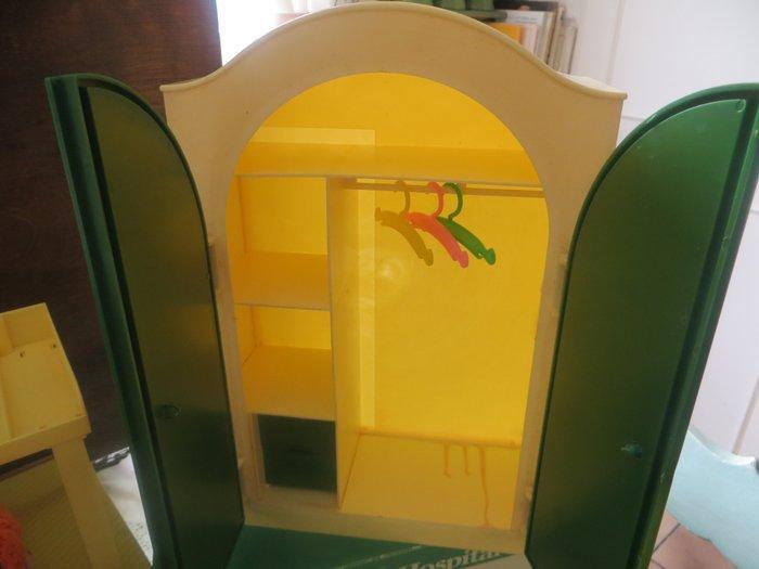 Fleur Pretty Baby FLEUR KLEDINGKAST BOX ,KINDERSTOEL,, Antiek en Kunst, Antiek | Speelgoed