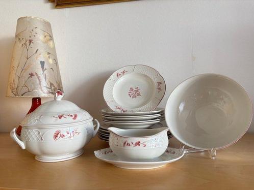 Villeroy & Boch - Service de table pour 6 personnes - Val, Antiek en Kunst, Antiek | Meubels | Tafels