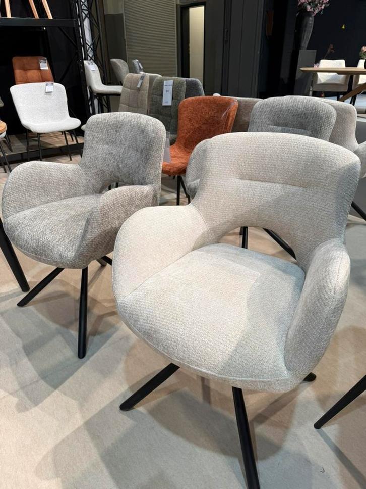 Altea armstoel, met returnfunctie(nieuw, A-keuze), Huis en Inrichting, Stoelen, Nieuw, Metaal, Stof