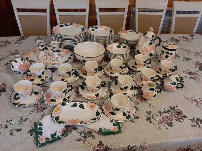 Villeroy & Boch - Eetservies voor 12 (78) - Wild Rose -, Antiek en Kunst, Antiek | Meubels | Tafels