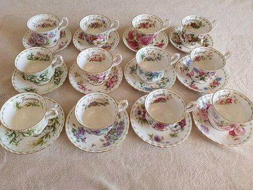Royal Albert - Kop en schotel (12) - Flowers of the Month -, Antiek en Kunst, Antiek | Meubels | Tafels