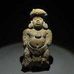 Maya, Jaina-eiland Terracotta Figuur van een dwerg. 600-900