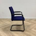vergaderstoel / sledestoel, blauw - zwart, Huis en Inrichting, Stoelen, Gebruikt, Zwart, Eén