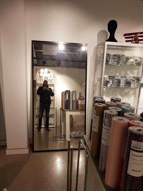 *TIP*  Zwart metalen frame met spiegel 200 x 100 cm, Zakelijke goederen, Kantoor en Winkelinrichting | Winkel en Inventaris, Ophalen of Verzenden