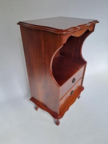 Armoire - Bois - Hal / table de nuit