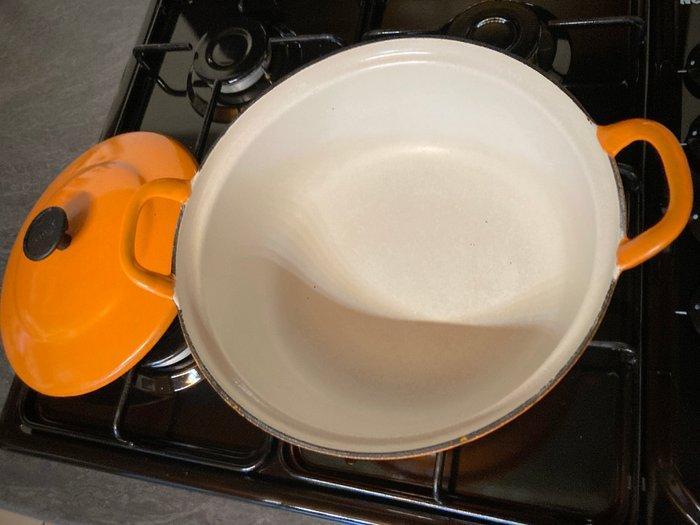 Le Creuset - Braadpan - n°24 - Emaille, bron - Pluim Model, Antiek en Kunst, Antiek | Keukengerei
