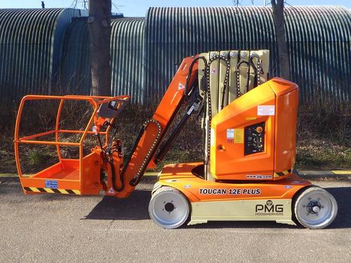 Hoogwerker mast Toucan 12E plus , 2016 , 12,65m, nw accus, Zakelijke goederen, Machines en Bouw | Liften, Steigers en Ladders