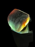 Saffier Prachtig stuk! Extreem zeldzame multicolor saffier., Verzamelen