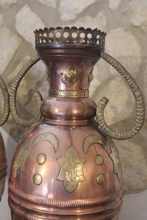 Vaas (2) - Koper - Paar koperen amforen, Antiek en Kunst, Curiosa en Brocante
