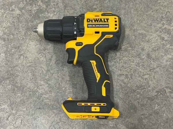 Veiling - DeWALT accu schroefboormachine DCD708 body, Doe-het-zelf en Bouw, Gereedschap | Overige machines