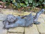 Statuette, Jongen lezend - 55 cm - Bronze