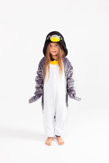 Let op: B-Keuze Onesie Grijze Pinguin Pakje 116-122 Pinguinp, Ophalen of Verzenden