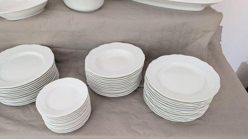 Richard Ginori - Service de table pour 12 (107) - Antico, Antiek en Kunst, Antiek | Meubels | Tafels