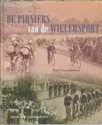 De pioniers van de wielersport 9789060765319 R. Couwenhoven, Boeken, Verzenden, Zo goed als nieuw, R. Couwenhoven
