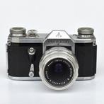 Pentacon F geproduceerd door Zeiss Ikon met een Meyer lens., Nieuw