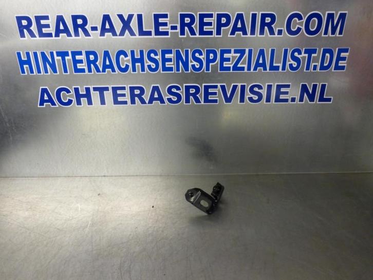 Schijnwerperbeugel Opel Meriva, nieuw. (Exterieur), Auto-onderdelen, Carrosserie, Nieuw, Opel, Verzenden