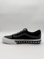 Vans - Vans Vault UA Old Skool LX Mastermind World -