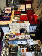 Wereld. Collection of coins/banknote/medals/euro inkl. pp, Timbres & Monnaies