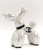 AMA (1985) x Chanel - Custom series -  Coco Pearl, Antiquités & Art
