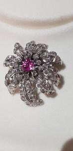 Broche Platina -  6.50ct. tw. Saffier - Diamant - MOOIE