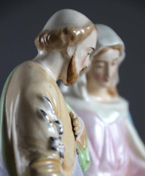 Statue, Heilige Familie - 27 cm - Porcelaine, Antiek en Kunst, Kunst | Niet-Westerse kunst