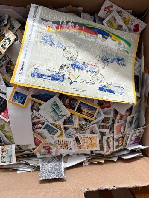 Monde - Plus de 5 kg de courrier de bureau et, Postzegels en Munten, Postzegels | Amerika