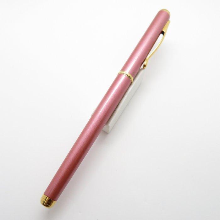 Pilot - Cavalier (pink) - Gold plated alloy nib (F) - Zonder, Verzamelen, Pennenverzamelingen