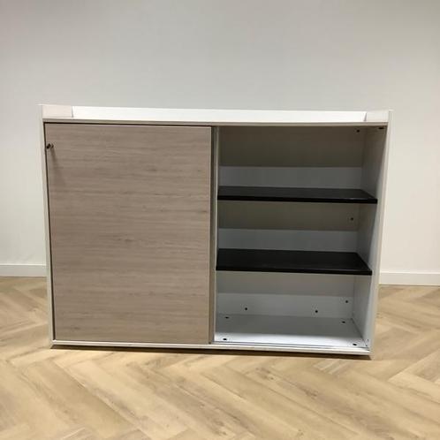 Tweedehands Twinform T-Bom schuifdeurkast, vv 4 legborden, Huis en Inrichting, Kasten | Overige, Gebruikt