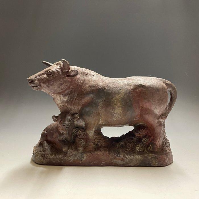 Bizen Ware / Eicyu Yoshinobu | Cow Figurin - Beeldje -, Antiek en Kunst, Antiek | Overige Antiek