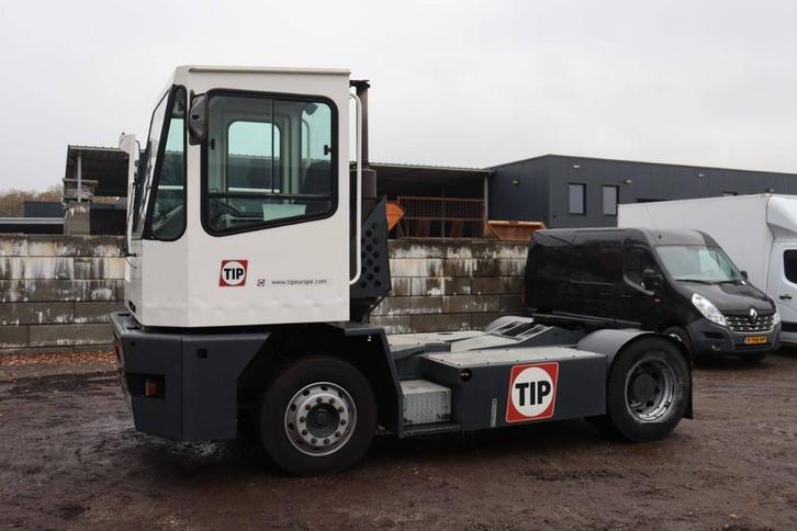 Veiling: Terminal Trekker MOL YM 180/4X2 Diesel 163kW 2008, Zakelijke goederen, Machines en Bouw | Heftrucks en Intern transport