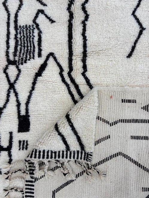 Berber Handmade Carpet 190x300 cm - Moroccan White Beni, Huis en Inrichting, Stoffering | Tapijten en Vloerkleden