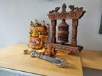 Verzameling van vier Tibetaanse kunstvoorwerpen - zie