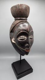 superbe masque noir de Justice (1) - Bois - Punu (ou, Antiquités & Art