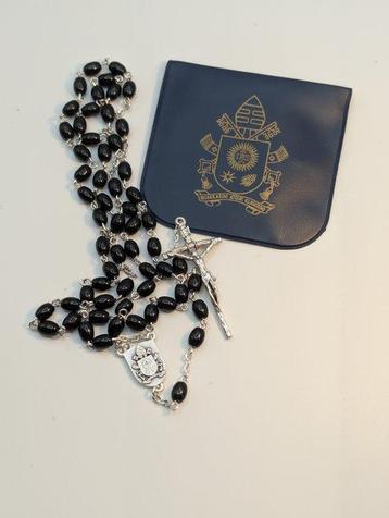 Rozenkrans - Paus Franciscus - Geschenk van privé-audiëntie