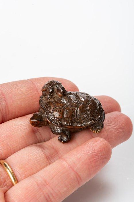 Een lief en zeldzaam netsuke van twee schildpadden, de, Antiek en Kunst, Antiek | Overige Antiek