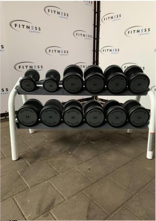 Technogym dumbells | rek | set | Kracht |, Sports & Fitness, Appareils de fitness, Envoi