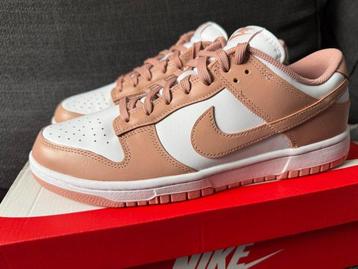 Nike - Dunk Low - Sneakers - Taille : EU 44 beschikbaar voor biedingen