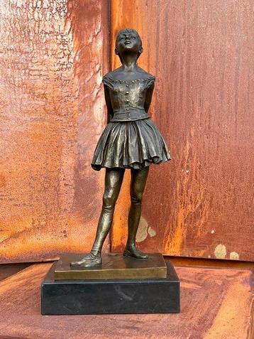After Edgar Degas - sculptuur, Petite Danseuse de Quatorze beschikbaar voor biedingen