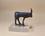 Oud-Egyptisch Bronzen beeldje van de Apis-os, Verzamelen