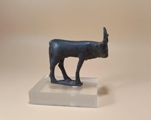 Oud-Egyptisch Bronzen beeldje van de Apis-os, Verzamelen, Mineralen en Fossielen