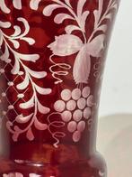 Egermann - Vase - Cristal - Cristal de Bohême rouge, Antiek en Kunst